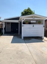 Building Photo - 14520 Pontlavoy Ave
