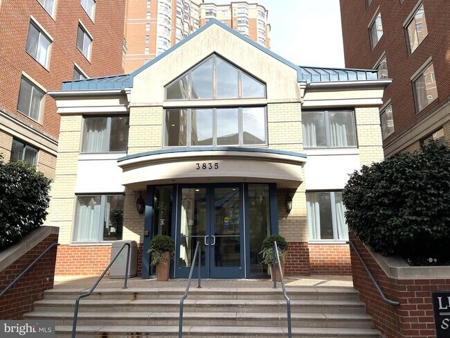 Building Photo - 3835 9th St N