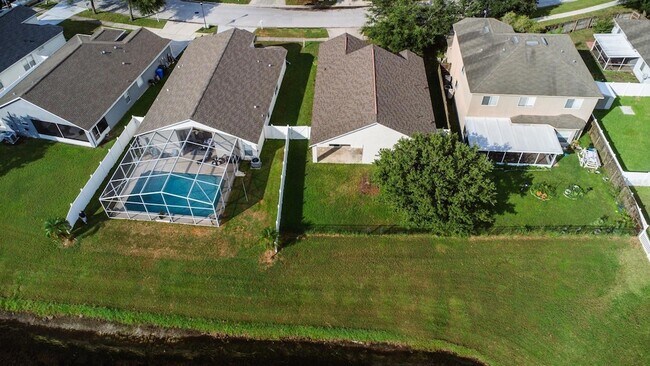 Building Photo - 10815 Lakeside Vista Dr