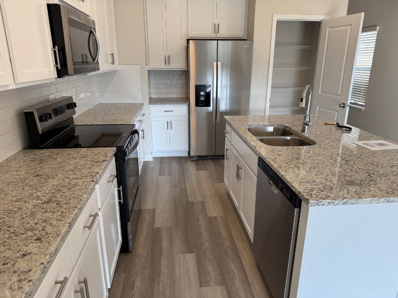 Building Photo - 8149 Huspa Ave