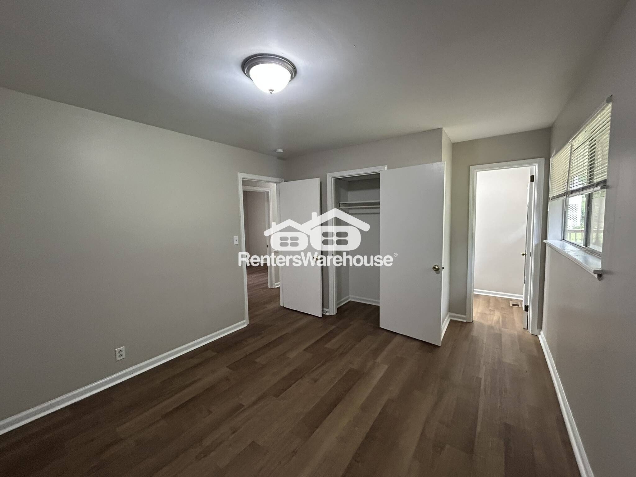 Building Photo - 2321 Stonewood Dr