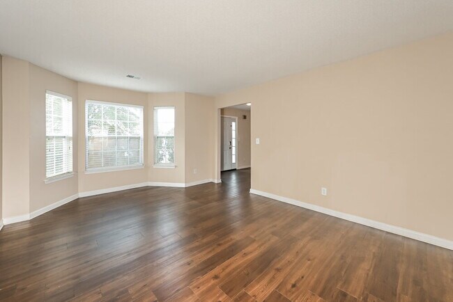 Building Photo - 4182 Arabian Way SW