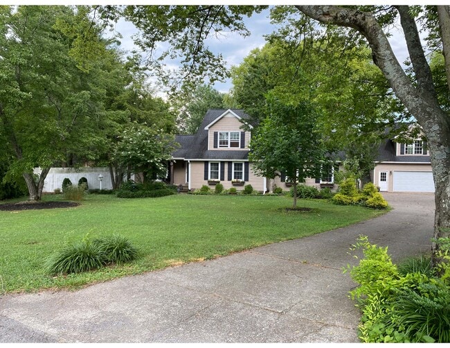 Building Photo - 2406 Spaulding Cir