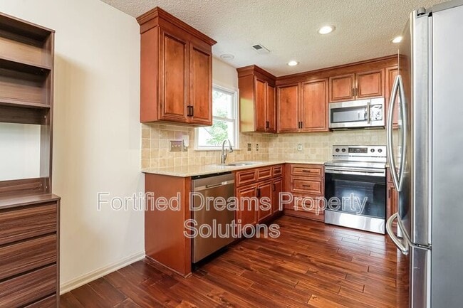 Building Photo - 3206 Kings Pond Rd