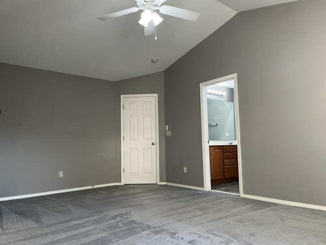 Building Photo - 8217 Beaded Stone St