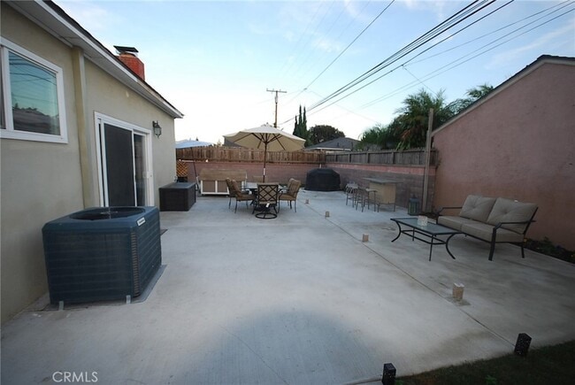 Building Photo - 3708 Michelson St
