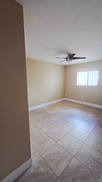 Building Photo - 555 Northlake Blvd