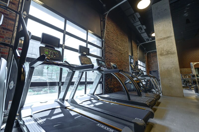 Building Photo - 208 N Ada St