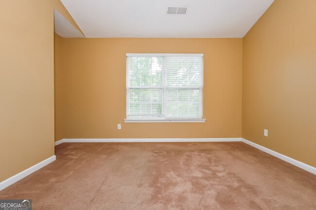 Building Photo - 203 London Dr