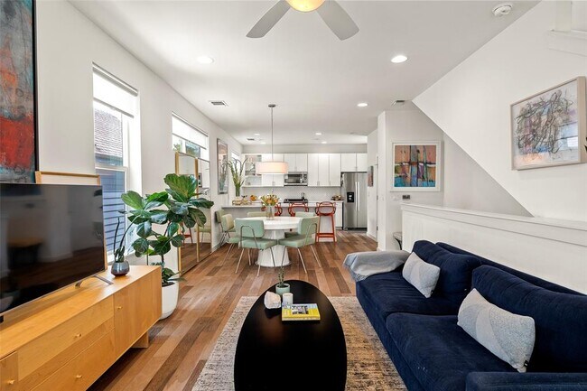 Building Photo - 3109 Aldwyche Dr