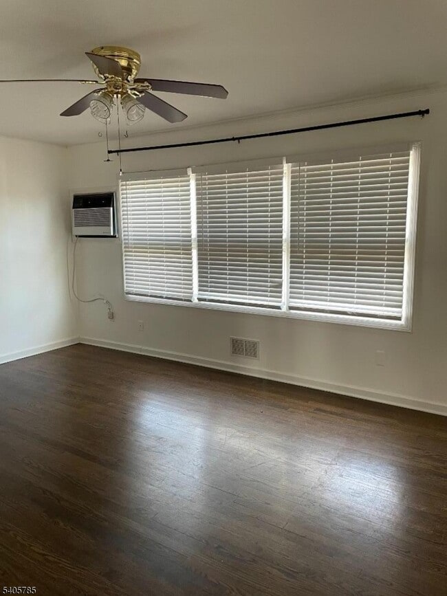 Building Photo - 31 Kingston Rd