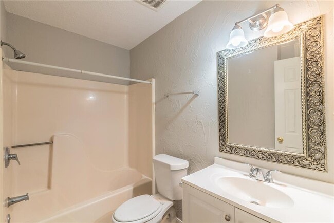 Building Photo - 6722 Loch Bruceray Dr