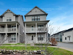 Building Photo - 256 Founders Ln