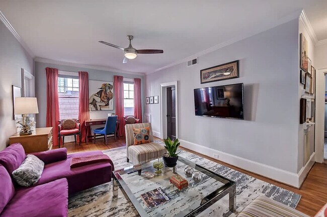 Building Photo - 518 Lamar Ave