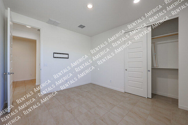 Building Photo - 4806 S 110th Ave