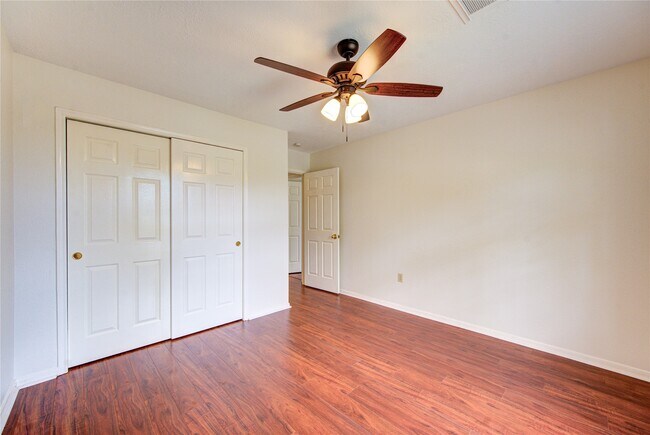 Building Photo - 14823 Atterbury Dr