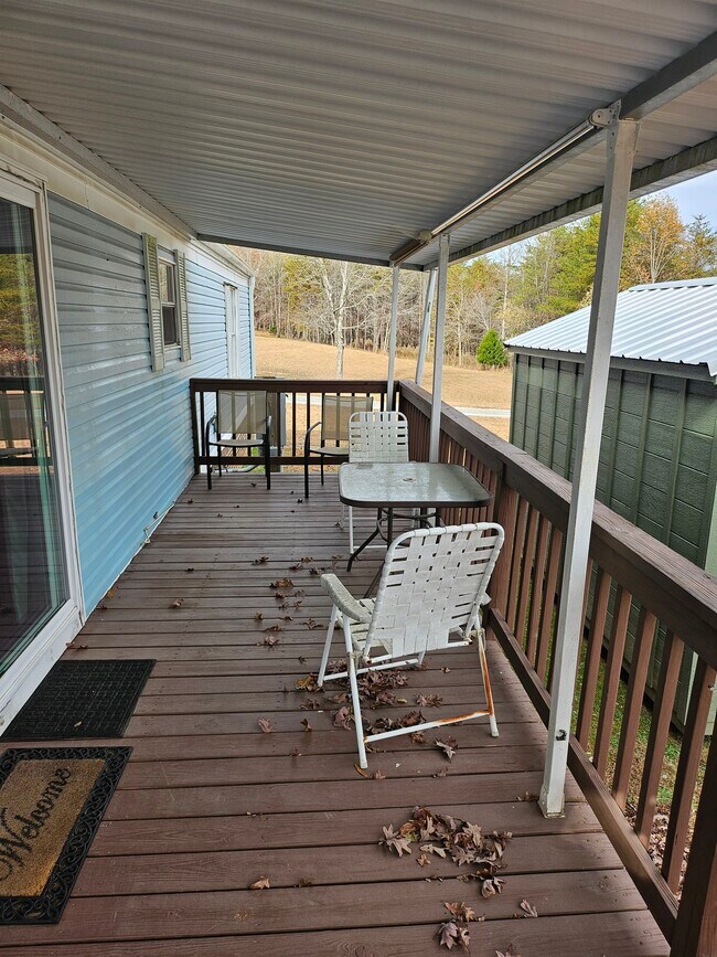 Building Photo - 279 Tricycle Hill Ln