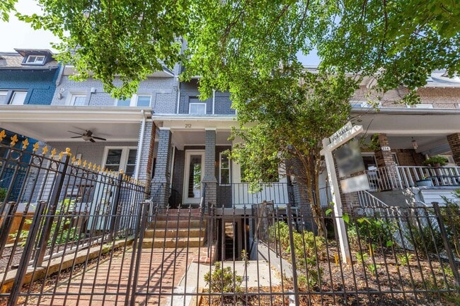 Building Photo - 212 Upshur St NW
