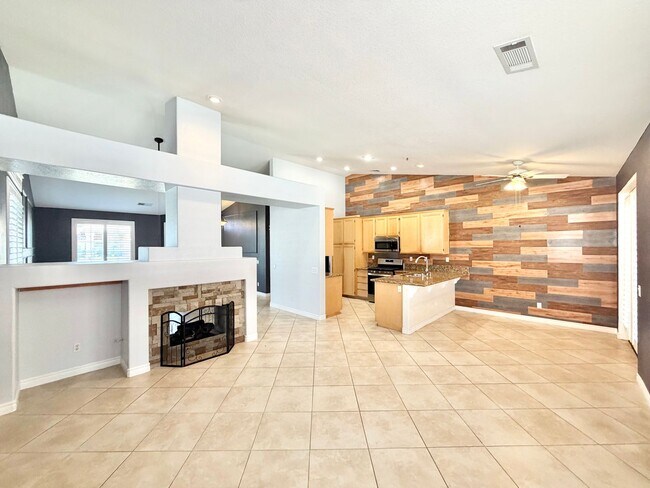 Building Photo - Move-In Ready 3 Bedroom 2 Bathroom Hemet Pool Home with Solar