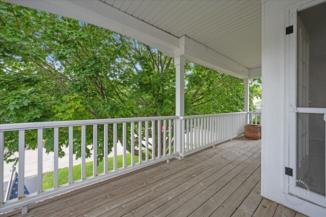 Building Photo - 343 Diane Ct
