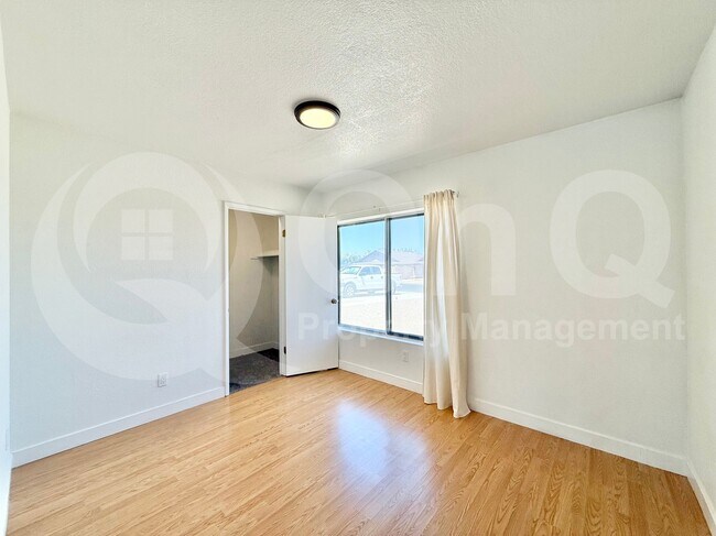 Building Photo - 3147 W Phelps Rd