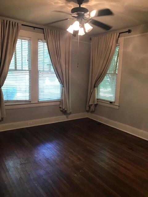 Building Photo - 1052 Magnolia Curve