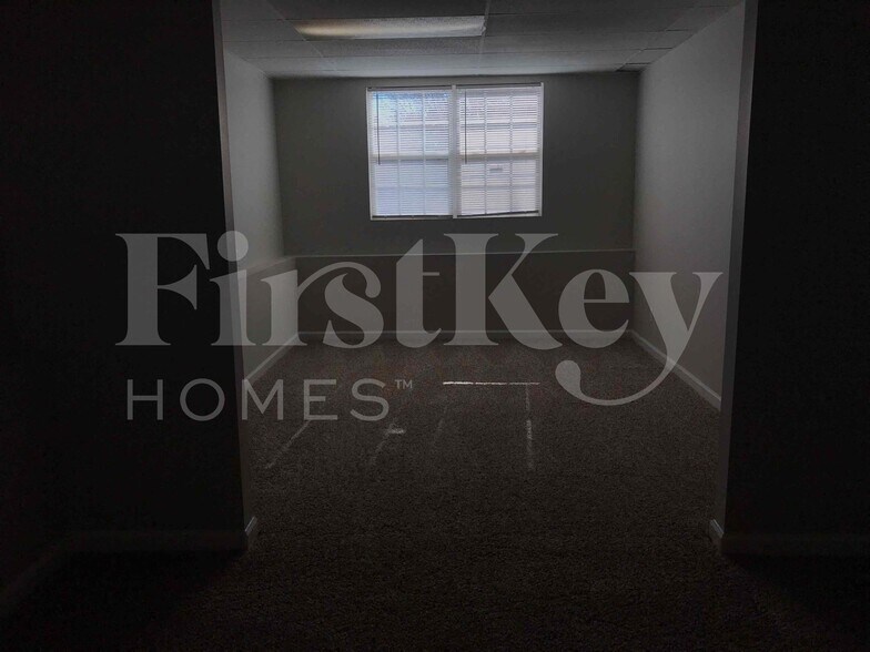 Building Photo - 261 Bookout Loop