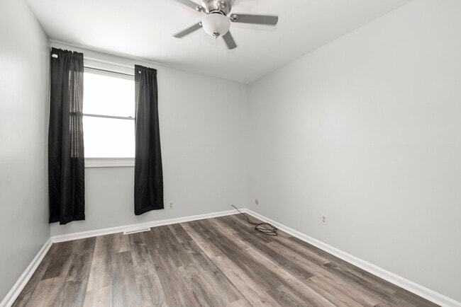 Building Photo - 8340 W Lincoln Hwy