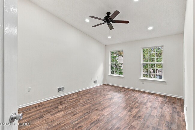 Building Photo - 707 Hatchery Ct