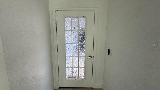 Building Photo - 16303 Enclave Village Dr