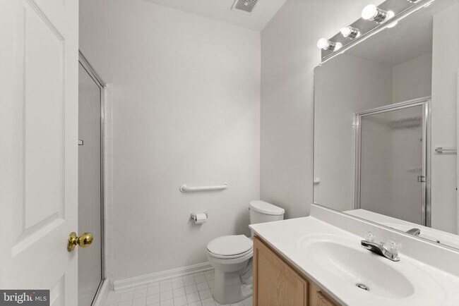 Building Photo - 20453 Chesapeake Square