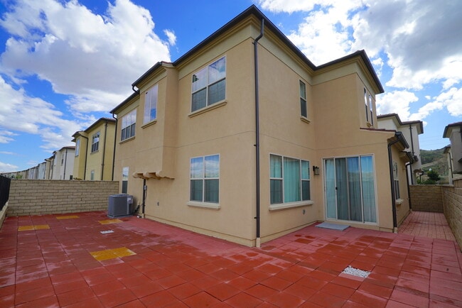 Building Photo - COMING SOON! Villa Metro Home for Rent!