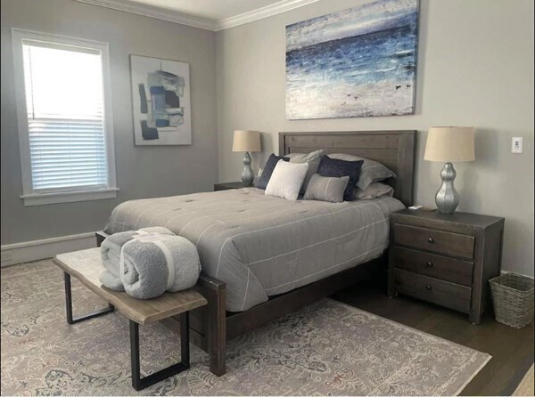 Building Photo - 14 Chilton St