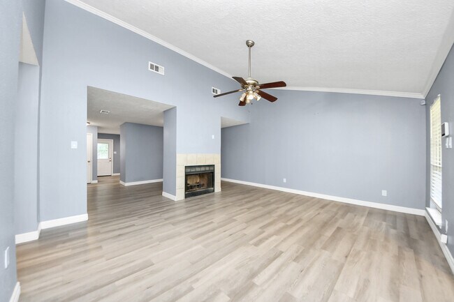 Large Family Room - 26722 Cypresswood Dr