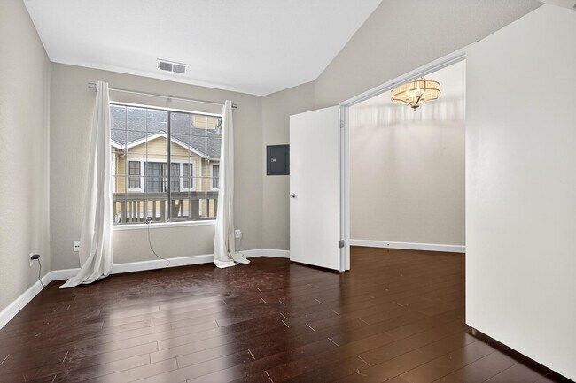 Building Photo - 1202 Devonwood
