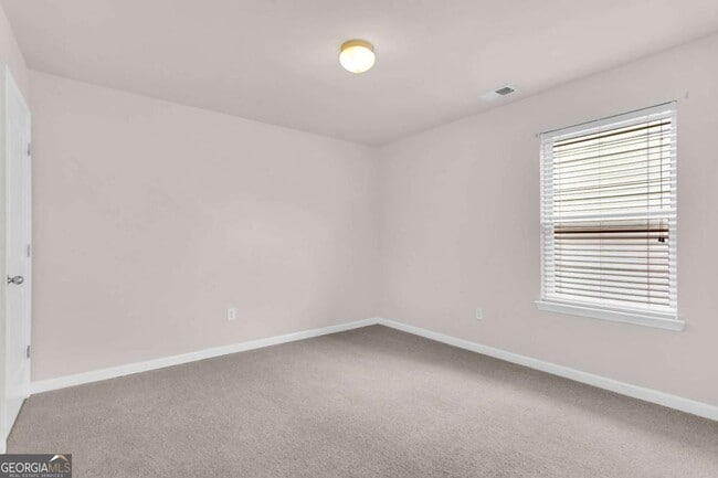 Building Photo - 4488 Ravenwood Dr
