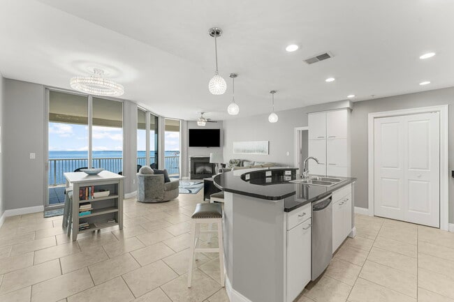 Building Photo - 6422 US-98