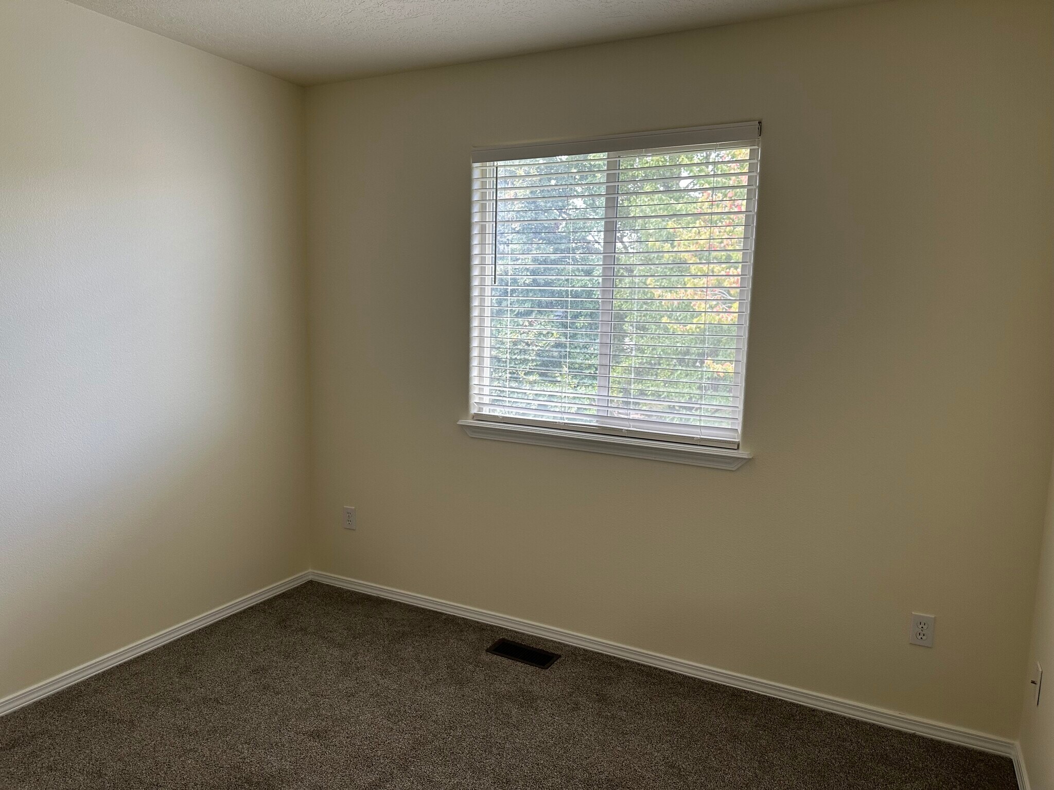 Bedroom 3 - 398 East Cassidy Drive