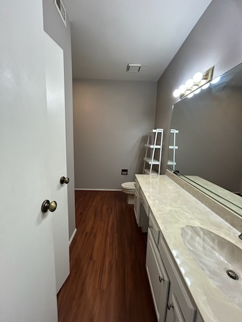 Building Photo - 921 Marine Dr