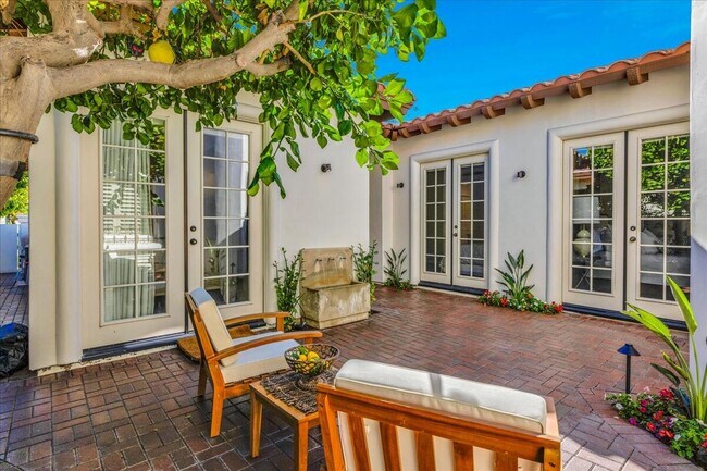 Building Photo - 48385 Vista Calico