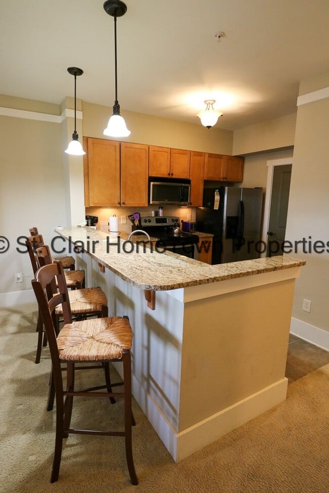 Building Photo - Condo on Logan Martin Lake