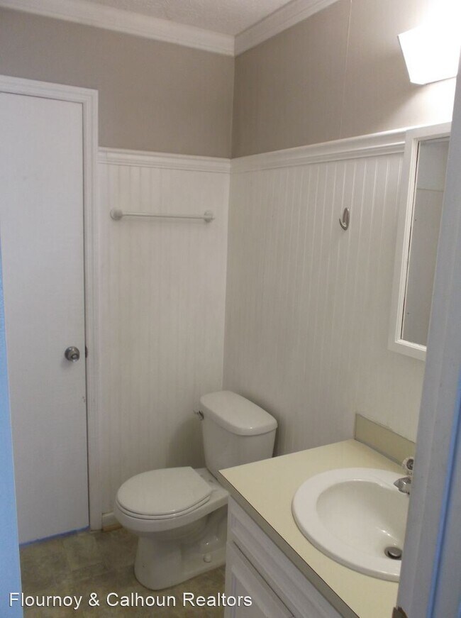 Building Photo - 3 br, 2 bath House - 5627 Rockhurst Drive