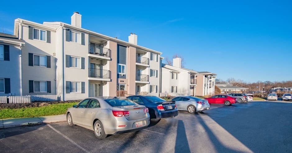 Primary Photo - Riverbend Apartments