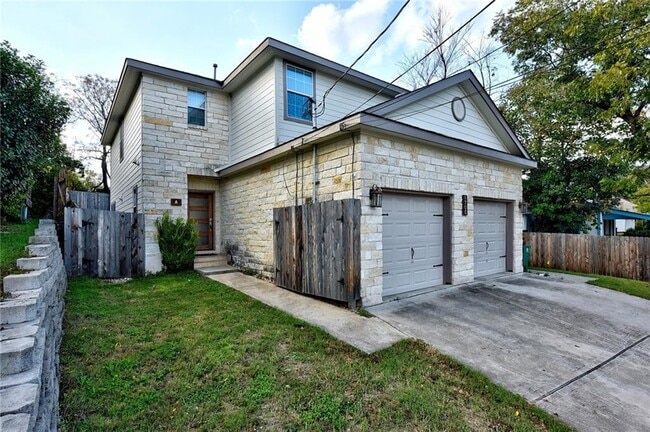 Building Photo - 1700 Perez St