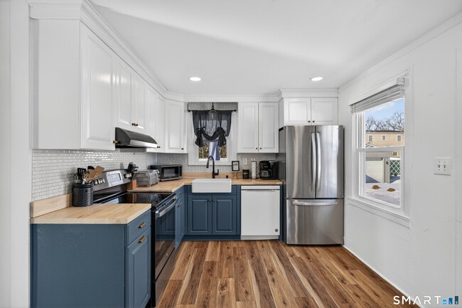 Building Photo - 122 Shawmut Ave