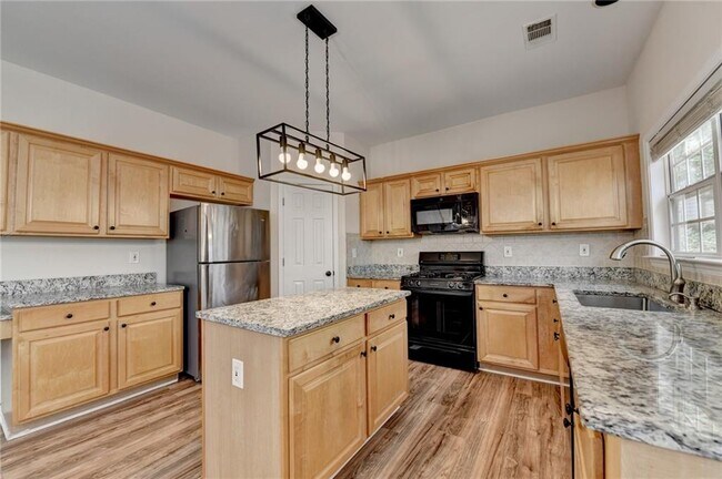 Building Photo - 100 Hawnley Trace