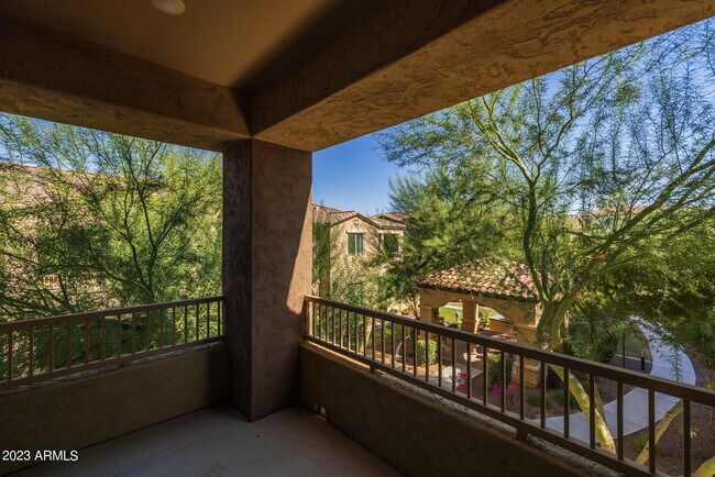 Building Photo - 250 W Queen Creek Rd