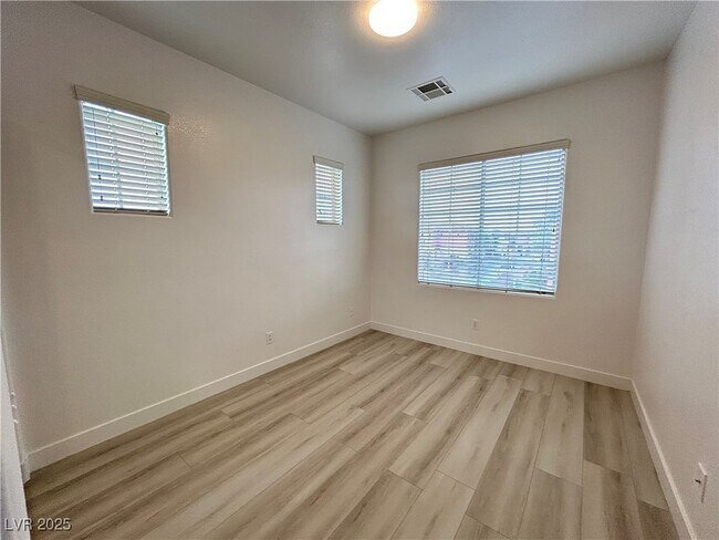 Building Photo - 8618 Peaceful Dreams St