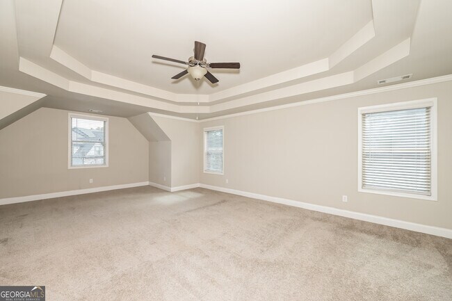 Building Photo - 747 Overlook Gln Dr