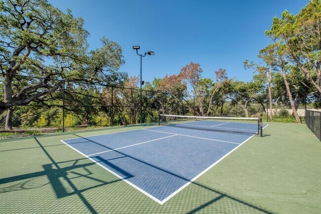 Building Photo - 1113 Wolf Hollow Dr